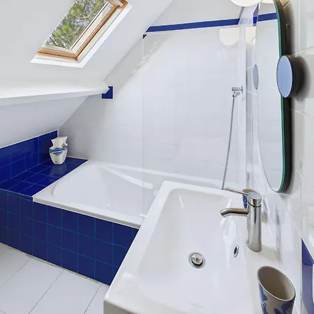 Maison Pour 8 - Piscine Chauffee - 800m De La *